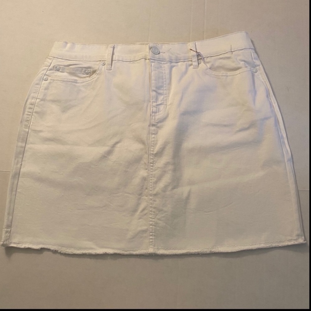 LC Lauren Conrad | Off white denim Skirt